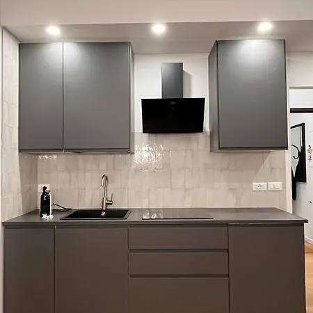 公寓 Luxury In Stile Moderno 的里雅斯特