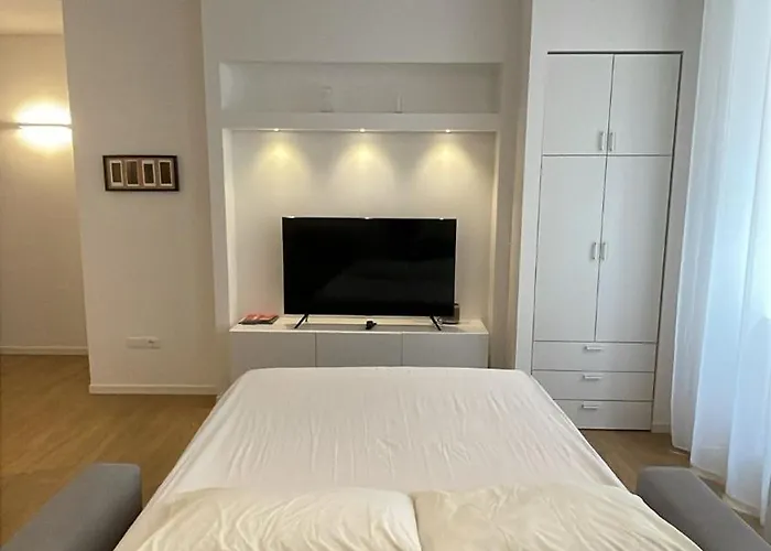 Luxury In Stile Moderno